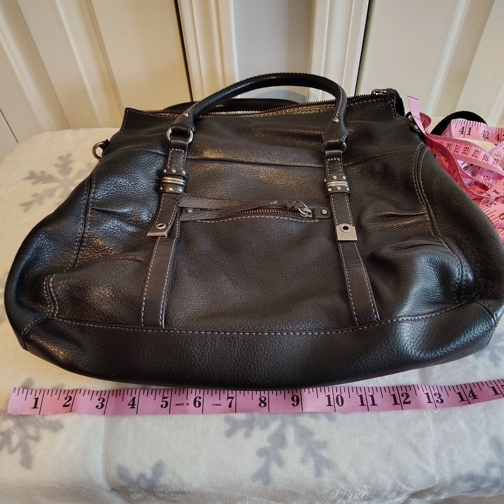 The Sak Black Leather Classic Shoulder And Crossbody Bag - Picture 10 of 12